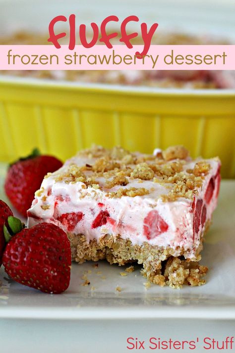 Frozen Strawberry Desserts, Desserts Nutella, Weight Watcher Desserts, Dessert Design, Smores Dessert, Dessert Oreo, Coconut Dessert, Frozen Strawberry, Strawberry Dessert Recipes