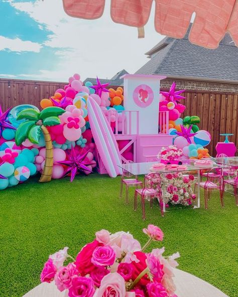 Balloon Therapy on Instagram: "come on, Barbie, let's go party 👙💖🎀 #balloontherapy We had the best time this past weekend with Baker's Malibu Barbie inspired party - what do you think? We have a feeling this is going to be a BIG theme this year - so if you're ready to party like Barbie, head to the link in our bio and use code SUMMER20 for 20% off 😉 🎀 Special Thanks to: Hostess: @masseya Planning: @modernpartycompany Photo: @taylorsalernophoto Balloons: @balloontherapy Florals: @somethingpr Barbie Inspired Party, Barbie Pool Party, Barbie Head, Lifeguard Stand, Charcuterie Cups, Kids Tables, Barbie Malibu, Hi Barbie, Barbie Party Decorations