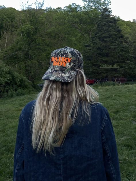 Camp Hat Outfit, Llbean Aesthetic, Paige Lorenze Fall, Mountain Cowgirl Aesthetic, Dimestore Cowgirl Aesthetic, Dairy Boy Aesthetic, Trucker Hat Country Outfit, Camo Hats Outfits, Caffeinated Cowgirl