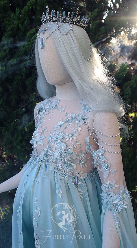 Maternity Princess Dress, Ball Gowns For Pregnant Women, Royal Maternity Dress, Fairy Maternity Shoot, Pregnant Bride Dress, Pregnant Fairy, Asgardian Dress, Babyshower Dress, Queen Fairy