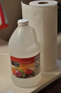 I love to clean.  I know kinda crazy.  Cleaning products make me so happy.  I'm not really a "green" cleaner.  I love me some chemicals.  Bu... Balsamic Vinegar Substitute, Cleaning Uggs, Carpet And Upholstery Cleaner, Cleaning Diy, Green Ideas, Pecan Cake, Homemade Products, Rug Cleaner, Upholstery Cleaner