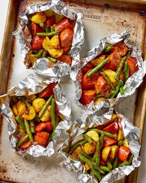 Sausage & Potato Foil Packets or Grill Bombs. Need Recipes and ideas for no mess dinners and meals you can make in ovens or on grills? This easy grilled dinner is perfect for weeknights and summer parties like potlucks and bbqs. You'll need smoked sausage (such as andouille or kielbasa), potatoes, green beans, cajun seasoning and butter. Great baked or with grilling!