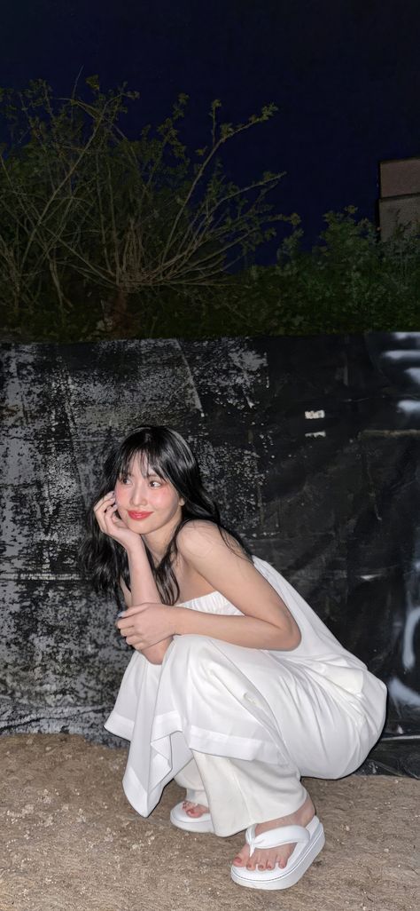 Momo Wallpaper, Sana Momo, Hirai Momo, Latest Albums, April 25, One In A Million, K Idols, Instagram Update, Pop Group