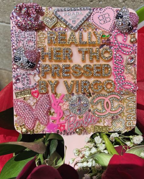 “REALLY HER THO, PRESSED BY VIRGO” 💅 Detailz ✨♍️ Custom mirror 🪞: @efronnails Roses: @gorgeousgeezy_ Hand /wrist @thejumabrand Anklets: @ice.kouture @kaybellajewelry Nails : me @pressedbyvirgo Junk lighter: me @pressedbyvirgo Hoop earrings : me @pressedbyvirgo Mouth nail charm : @hyperart.llc Outfit: @sheinofficial @sheincurve 📸: @gorgeousgeezy_ #instanails #glitternails #nailartist ##pressonnails #nails #nailart #pressonnaillovers#nailsofinstagram #pressons #pressonnailsforsale #... Junk Mirror, Junk Lighter, Junk Earrings, Diy Bedazzled, Junk Case, Custom Mirror, Nail Charm, Rhinestone Projects, Bling Crafts