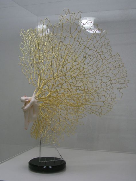 Kim Hyunsoon artist - sculptures (Korea) / Hyper realistic sculptures Line Sculpture Abstract, Memory Sculpture, Korean Sculpture, Kim Hyunsoo, Realistic Sculpture, Memory Art, Unique Sculptures, 인물 드로잉, Korean Artist