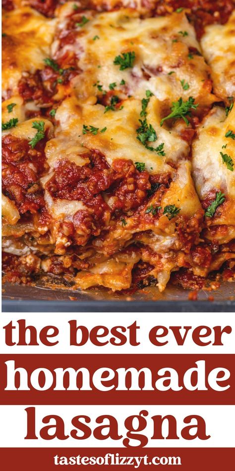 Looking for a classic lasagna recipe? You've found it! This easy homemade lasagna transform your family's Italian night. We'll give you hints and exact ingredients to use for the best lasagna your family has ever had. Lazania Recipe, Best Homemade Lasagna, Homemade Lasagna Recipe, Easy Homemade Lasagna, Homemade Lasagna Recipes, Classic Lasagna Recipe, Makanan Italia, Best Lasagna Recipe, Korean Kitchen