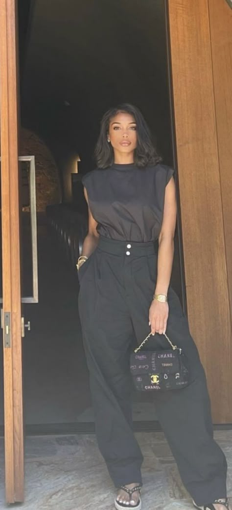 Lori Harvey Style, Harvey Outfits, Outing Dress, Slay The Day, Corporate Baddie, Lori Harvey, Classy Casual Outfits, Classy Casual, Work Wear Women