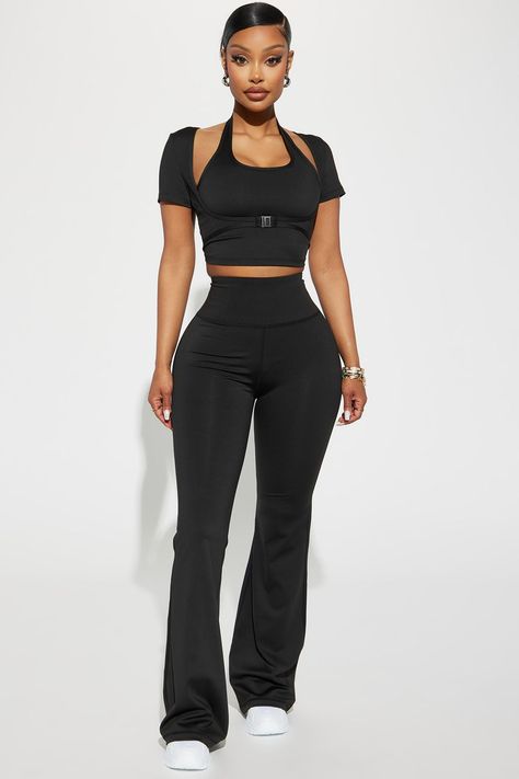 Available In Black And Teal. Short Sleeve Crop Top Sports Bra Clasp Closure Compression Pair With "Lily Active Flare Pant" 83% Polyester, 17% Elastane Imported | Lily Active Top in Black size XS by Fashion Nova Athletic Sets, High Waisted Flare Pants, Fashion Nova Outfits, Active Top, Flare Pant, High Waisted Flares, Yoga Pant, Short Sleeve Cropped Top, Casual Fits