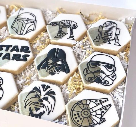 Star Wars Theme Birthday, Lego Star Wars Party, Superhero Cookies, Star Wars Cookies, Cookie Birthday Party, Disney Cookies, Disney Cast Member, Sugar Cookie Royal Icing, Disney Cast