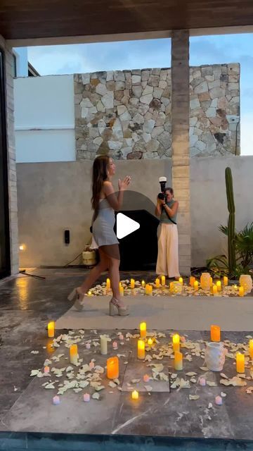 Wedding Forward™ | Bridal Blog on Instagram: "She said YES!❤️⁠ ⁠ ⁠ ⁠ Video: @kassigojcaj⁠ Photographer @mexico_perfect_proposal⁠" Proposal Must Haves, Easy Proposal Ideas, Proposal Photoshoot Ideas, Proposal Set Up Ideas, Surprise Proposal Pictures, She Said Yes Engagement, Proposal Video, Dream Proposal, Proposal Videos