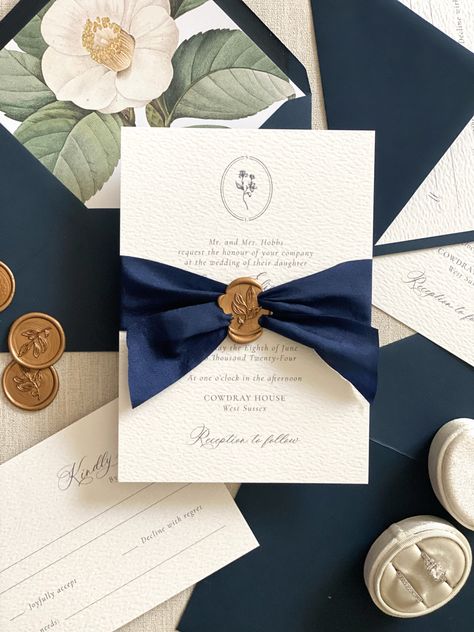 Vintage monograms on your wedding invitations for a traditional touch for your modern wedding. Featuring gold wax seals navy silk ribbon and vintage floral envelope liners. #navywedding #classicwedding #luxurywedding Navy Themed Wedding, Wedding Card Envelope, Wax Seal Wedding Invitations, Floral Envelope Liner, Vintage Envelope, Floral Envelope, Navy Wedding Invitations, Stationery Inspiration, Luxury Wedding Invitations