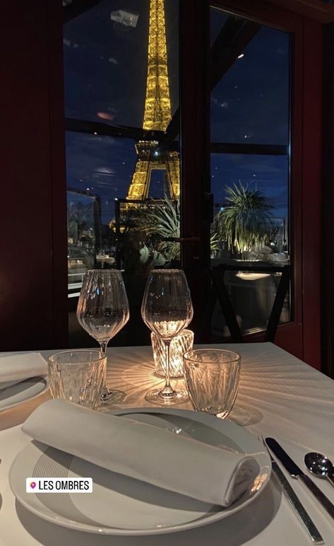 Luxury Life Aesthetic, Dinner In Paris, Paris Dream, Romantic Paris, Vision Board Photos, Paris Luxury, Vision Board Inspiration, Luxury Lifestyle Dreams, Future Lifestyle