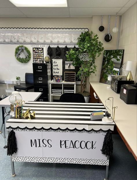 Teacher Desk Area #classroom #teacherdesk #backtoschool #aesthetic Teachers Desk Aesthetic, Teacher Desk Area Decor, Classroom Counter Ideas, Kindergarten Teacher Desk Area, Teacher Desk Area Classroom Setup High School, Decorate Teacher Desk, Classroom Desk Setup, Preschool Teacher Desk, Classroom Cabinet Decor