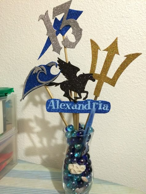 Centerpiece Percy Jackson Percy Jackson Party Decorations, Percy Jackson Decorations, Percy Jackson Themed Party, Percy Jackson Party Ideas, Percy Jackson Birthday Party Ideas, Percy Jackson Cake, Percy Jackson Birthday Party, Percy Jackson Crafts, Percy Jackson Birthday