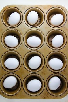 How to Use a Muffin Pan to Cook Hard Boiled Eggs | eHow Oven Boiled Eggs, Muffin Pan Eggs, Eggs Deviled, Eggs In Oven, Eggs In Muffin Tin, Cooking Hard Boiled Eggs, Boil Eggs, Cook Eggs, Egg Muffin