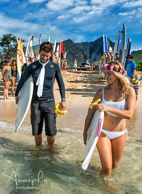 Aussie Wedding, Surfer Wedding, Surf Wedding, Summer Beach Pictures, Wedding Fotos, Wedding Aesthetics, Sports Wedding, Dream Beach, Wedding Vibes