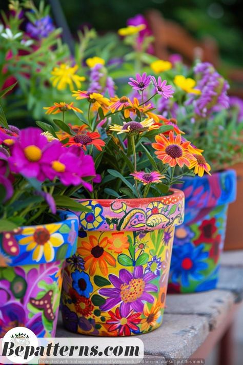 Garden Patio Projects | Outdoor Garden Designs | Gardening Tips Paint Garden Pots, Hippie Garden, Flower Pot Art, Painted Pots Diy, Boho Garden, Garden Decor Projects, Painted Flower Pots, Garden Pottery, Hippie Decor