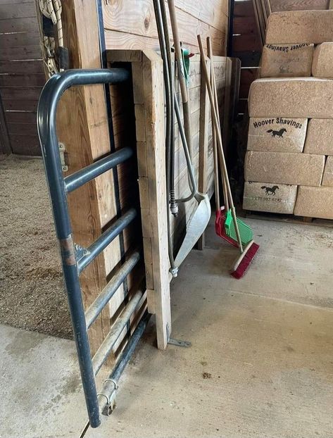 Pocket Gate, Dream Barn Stables, Livestock Barn, Barn Hacks, Horse Farm Ideas, Diy Horse Barn, Barn Stalls, Horse Barn Ideas Stables, Horse Barn Designs