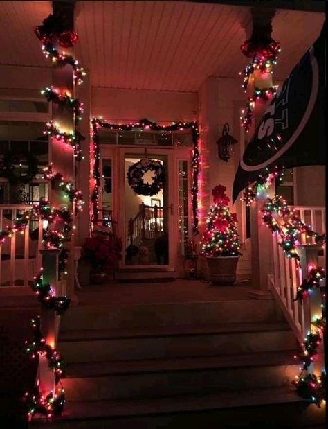 Christmas Decor Ideas Outdoor Colored Lights, Christmas Lights Inspiration, Rainbow Christmas Lights Outdoor, Colorful Christmas Lights On House, Multi Colored Christmas Lights Outdoor, Christmas Decor Ideas Colorful, Colored Christmas Lights On House, Christmas Decorations Outside, Rainbow Christmas Lights