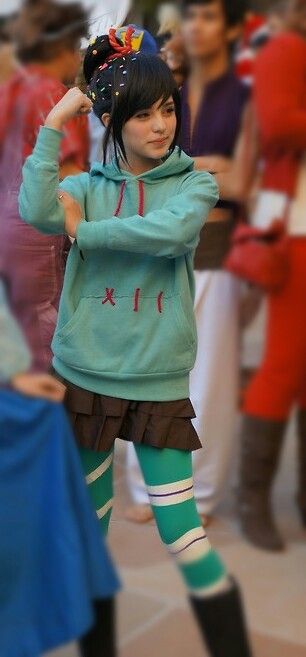 Vanellope Von Shweetz - Wreck It Ralph Vanellope Cosplay, Wreck It Ralph Costume, Fairy Halloween Costumes, Vanellope Von Schweetz, Cosplay Cosplay, Diy Kostüm, Hallowen Costume, Cosplay Tutorial, Halloween Costume Outfits