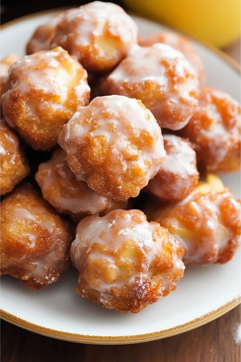 Apple Fritter Bites are mini versions of traditional apple fritters. These small, fried treats combine apples with a sweet and spicy batter. Apple Fritters Bites Recipe, Apple Fritters Recipe Easy, Apple Fritter Bites, Fritter Bites, Easy Apple Fritters Recipe, Apple Fritters Recipe, Honey Crisp, Apple Fritter, French Toast Sticks