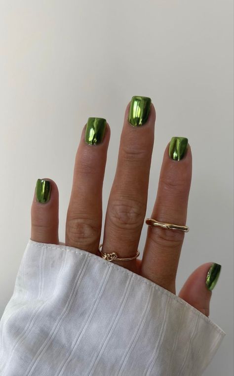 Elegant Summer Nails, That Girl, Coral Nails, Nail Color Trends, Green Nail Designs, Minimal Nails, Metallic Nails, Fire Nails, Funky Nails