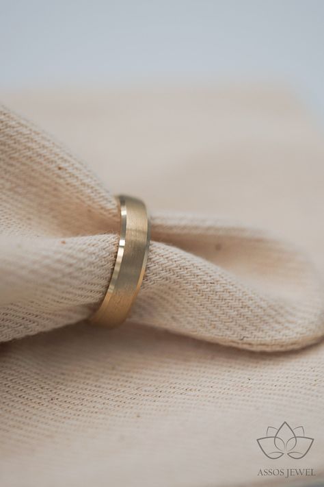 With this brushed detail, the ring becomes distinctive. Gold that comes from the sun! ASSOS JEWEL Please check out our ring size conversion chart from the pictures before placing your order. GENERAL RING DETAILS ✔️ Material: 14K Genuine Gold ✔️ Gold Color Options: Yellow Gold / Rose Gold / White Gold ✔️ Band Style: Brushed ✔️ Band Width: Approx. 3MM / 4MM / 5MM / 6MM / 7MM ✔️ Band Thickness: Approx. 2MM ✔️ Gold Finish: Matte ✔️ Band Fit: Light Comfort Fit ✔️ Ring Size Options: Approx. 3 US - 16 Brushed Gold Wedding Band, Brushed Gold Ring, Solid Gold Bracelet, Ball Chain Necklace, Conversion Chart, Station Necklace, White Gold Band, Gorgeous Bracelet, Gold Wedding Band