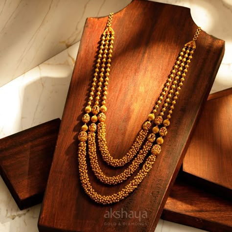 Chettinad Necklace Gold Jewelry Fashion Necklace, New Jewellery Designs, Unique Gold Jewelry Designs, Wedding Jewelry Sets Bridal Jewellery, Bridal Jewellery Inspiration, Gold Jewels Design, Bridal Necklace Designs, Gold Bridal Necklace, Antique Necklaces Design