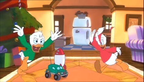 Christmas Trailer, Donald Duck Christmas, Kids Christmas Movies, Mickeys Christmas Carol, Disney Christmas Ornaments, Mickey Christmas, Friends Christmas, Mickey Mouse Christmas, Mickey Mouse Club