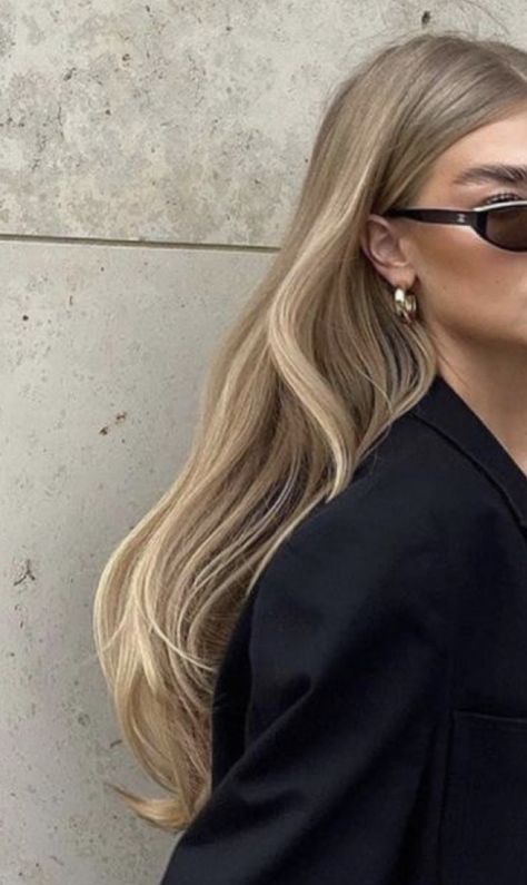 Beige Blonde Hair, Summer Blonde Hair, Blonde Hair Transformations, Kadeřnické Trendy, Vlasové Trendy, Balayage Blonde, Dirty Blonde Hair, Ash Blonde Hair, Dark Blonde Hair