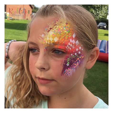 Graffiti Face Paint, Eye Face Painting, Graffiti Face, Music Festival Makeup, Festival Face Paint, Face Painting Tutorials, Airbrush Tattoo, Festival Face, Festival Glitter