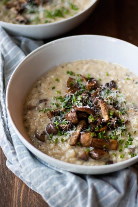 Truffle Risotto, So Much Food, Mushroom Risotto Recipes, Truffle Mushroom, Date Night Recipes, Mushroom Risotto, Truffle Recipe, Truffle Oil, Risotto Recipes