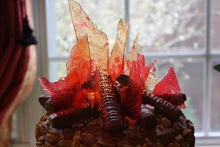 Campfire Cake - Melted jolly rancher flames and twix cookie logs - make it into a torch? Bonfire Cake, Blackberry Vine, Campfire Cake, Beltane, Fancy Cakes, Food Cakes, Creative Cakes, Cute Cakes, Cake Inspiration