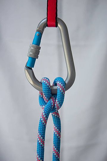 abseiling,aluminum,isolated,adventure,aid,belay,knot,protection,gear,blue,self rescue,screw lock,screwgate,mountaineering,equipment,rope,mountain,rappel,security,climbing,abseil,sport,safety,carabiner,device,clove hitch,hitch,sport climbing,karabiner,caribiner,alpinism,climb,hms,clove,closeup,climbing gear,lock,scrowlock Safety Aesthetic, Gear Aesthetic, Climbing Aesthetic, Urban Climbing, Rock Climbing Equipment, Clove Hitch Knot, Climbing Knots, Rock Climbing Rope, Hitch Knot