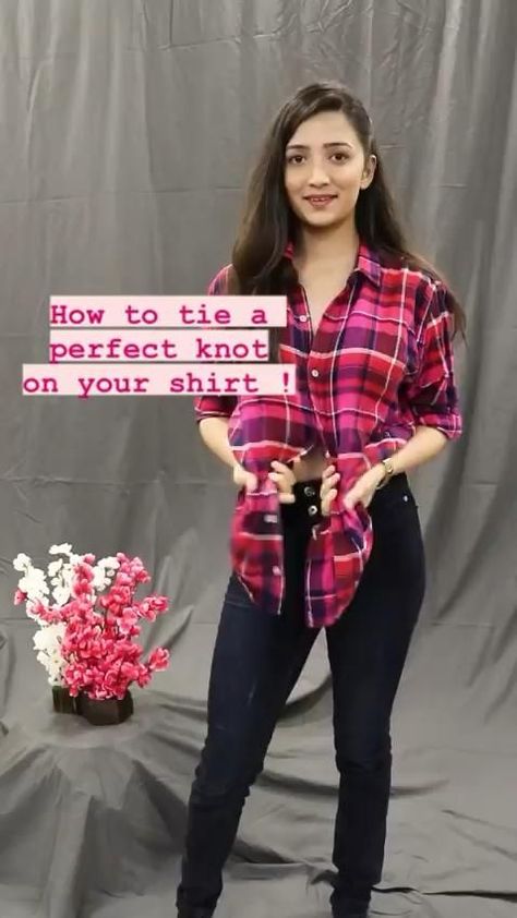 How to tie a perfect knot on your shirt ! [Video] | Diy fashion, Refashion clothes, Fashion hacks clothes Tank Top Tied In A Knot, Knot On Shirt How To Tie, How To Tie A Hawaiian Shirt, Front Tied Shirt, How To Properly Tie A Knot On A Shirt, How To Tie Shirt Strings, How To Tie Plaid Shirt, How To Wear A Dress Shirt Women, How To Tie Your Shirt In A Knot Tutorial