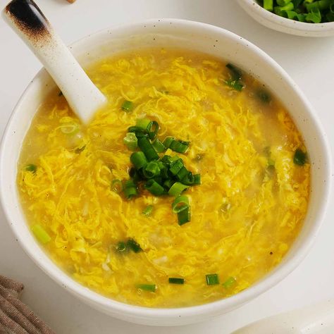 Egg Drop Soup Aesthetic, Authentic Egg Drop Soup, Egg Drop Soup Easy, Chinese Egg Drop Soup, Vegetarian Stir Fry Sauce, Egg Drop Soup Recipe, Chinese Soups, Mushroom Fried Rice, Mains Recipes