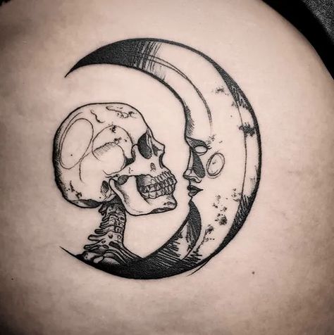 Moon Tattoo You'Ve Always Wanted - Crescent, Full, Moon Phases & More [2020 Guide] - Tattoo Stylist Miniature Tattoos, Full Moon Phases, Tattoos Geometric, Stylist Tattoos, Dream Tattoos, 문신 디자인, Dope Tattoos, Skull Tattoos, Simplistic Tattoos