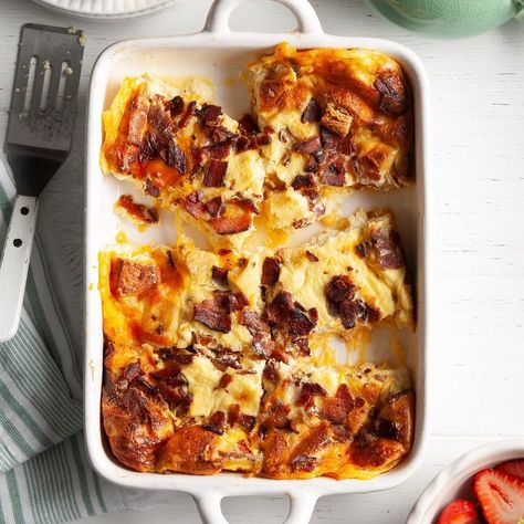 Morning Breakfast Casserole, Breakfast Casserole With Bacon, Xmas Breakfast, Christmas Morning Breakfast Casserole, Casserole With Bacon, Christmas Breakfast Casserole, Brunch Casserole, Christmas Morning Breakfast, Holiday Brunch