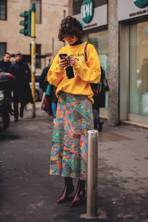 Street Style at the Milano Fashion Week FW18/19 Goth Outfit, Mode Hippie, Milano Fashion, Look Retro, Milano Fashion Week, Looks Street Style, Mode Inspo, Soft Grunge, 가을 패션