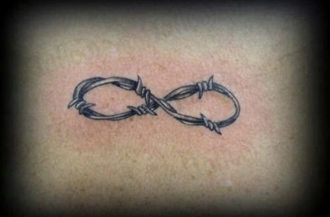 Land Tattoos, Tattoos Country, Makeup Artist Tattoo, Barbed Wire Tattoos, Horse Tattoos, Cowgirl Tattoos, Country Tattoos, Western Tattoos, Tattoo Couple