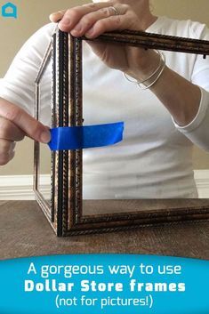 This is so pretty! How to make a terrarium or greenhouse out of picture frames | #terrarium | #greenhouse | #pictureframes Picture Frame Terrarium, Store Picture Frames, Dollar Store Home Decor, Diy Home Decor Dollar Store, Terrarium Diy, Diy Dollar Store Crafts, Old Frames, Picture On Wood, Home Decor Idea