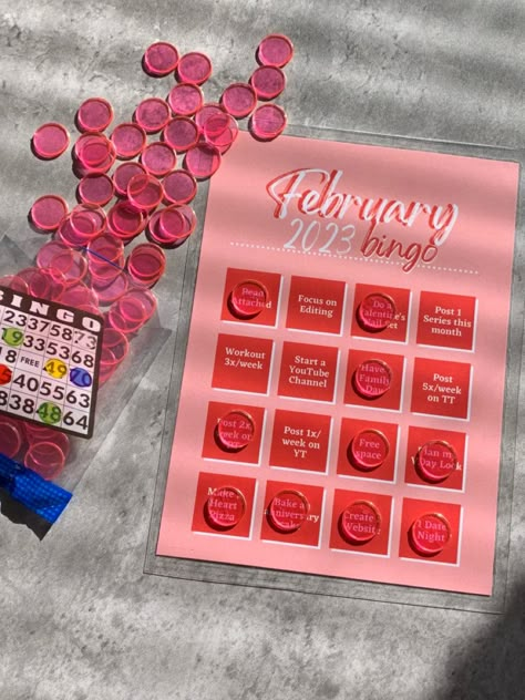 Bingo Cards Aesthetic, Bingo Vision Board, Vision Board Bingo, Bingo Aesthetic, Pink Organization, Bingo Books, Game Activities, Goals Aesthetic, Vision Board Examples