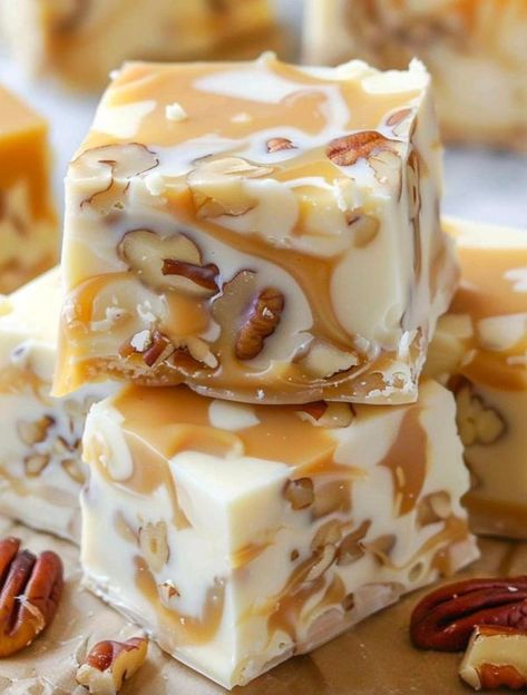 Caramel Pecan Fudge, Chocolate Caramel Fudge, White Chocolate Caramel, Best Fudge Recipe, Pecan Fudge, Easy Christmas Candy Recipes, Homemade Fudge Recipes, Easy Candy Recipes, Fudge Ingredients