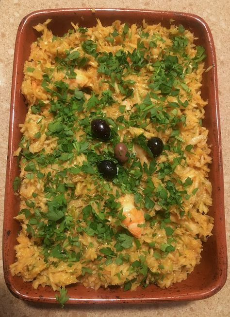 The Best Bacalhau à Brás Recipe - Portuguese Recipe Blog Caldo Verde Recipe, Bacalhau Recipes, Portuguese Recipe, Salted Cod, Fish Batter Recipe, Baked Ribs, Portuguese Cuisine, Food At Home, Education Art