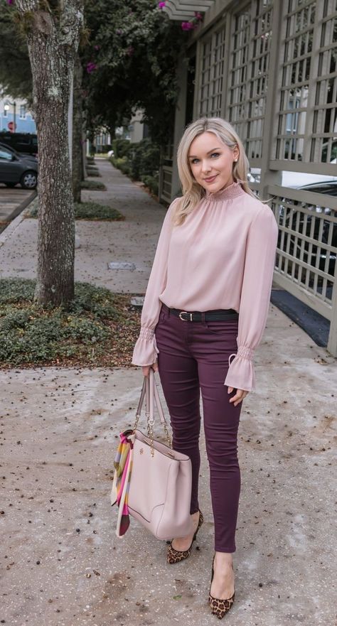 Pink Top Fall Outfit, Burgundy And Blush Outfit, Blush Blouse Outfit, Pink Sweater Outfit Work, Burgundy Pants Outfit Winter, Maroon Outfits For Women, Pink Top Outfit Winter, Pink And Maroon Outfit, Blush Pink Blazer Outfit