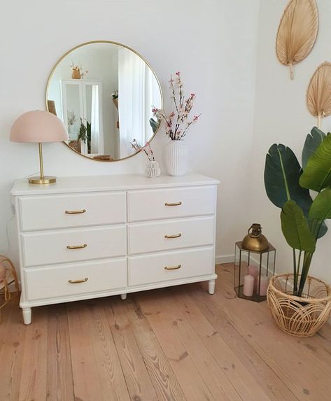 Bedroom Makeover Inspiration, Chest Of Drawers Decor, Spring Home Decor Ideas, Small Bedroom Inspiration, White Chest Of Drawers, Easy Room Decor, Bedroom Chest Of Drawers, White Chest, Small Room Decor