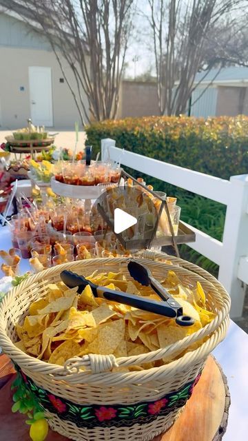 Mexican Candy Buffet, Mexican Fruit Table Ideas, Mexican Snack Bar, Mexican Theme Party Food, Mexican Food Buffet, Mexican Finger Foods, Wedding Cocktail Hour Food, Mexican Catering, Mexican Food Recipes Appetizers