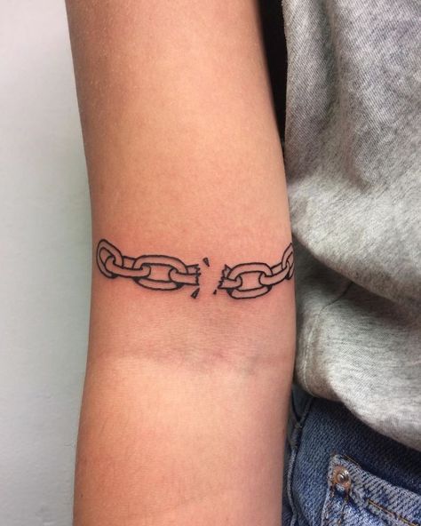 #tattoo #tattoos #inked #tattooart #tattooed #tattooideas #tattoodesign #tattooinspiration #tattoosleeve #tattooflash #inkedgirls #tattooedwomen  #InkLaughs  #TattooFails Break The Chain Tattoo, Broken Chain Tats, Simple Line Work Tattoo For Men, Fresh Start Tattoos, Rip Bozo, Tattoo Chain, Tattoos 2022, Chain Tattoo, Dot Tattoos