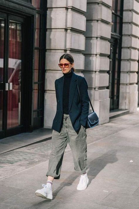 Oversized Blazer Street Style, Outfit Mit Blazer, Blazer Street Style, Black Pinterest, Style Casual Chic, Boating Outfit, Winter Boho, Ribbed Turtleneck Sweater, Summer Street