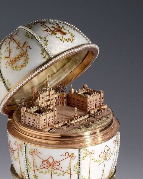 1901 Gatchina Palace Fabergé Egg Stile Harry Potter, Faberge Eggs, Egg Art, Princess Aesthetic, Fantasy Jewelry, Music Box, Things To Buy, Sake, Snow Globes